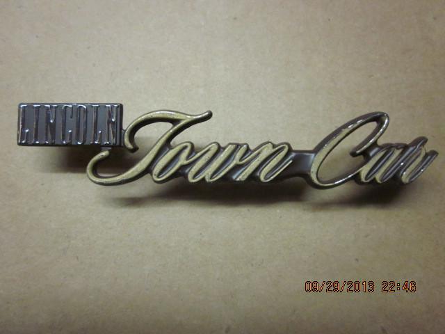 "lincoln town car" name plate fits 1975 and up n.o.s. 