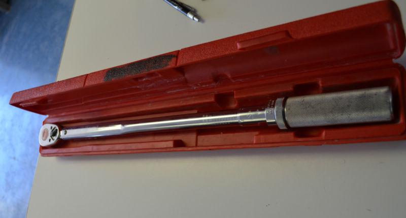 Snap-on 1/2" dr torque wrench qjr3200c 30 to 200 ft lbs