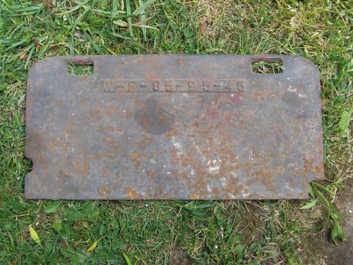 1910s/20s truck battery cover floor plate -cast iron- ford model tt ?? - antique