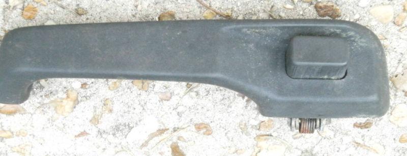 93-98 jeep grand cherokee laredo exterior left side door handle driver 24737 cav