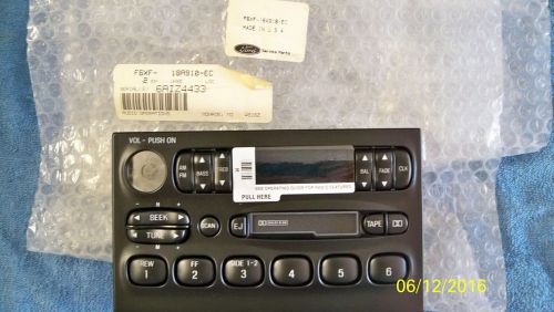 Ford villager nissan quest radio faceplate bezel 1996 1997 1998 99 m100 19b132