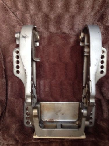 Mercury mariner magnum 40hp 4 cylinder 2 stroke transom &amp; tilt trim brackets