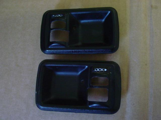 Suzuki samurai latch/lock trim bezels