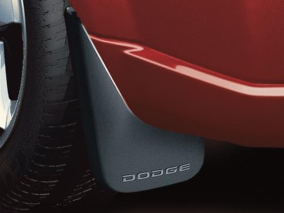 Dodge caliber deluxe molded splash guards rear mud flaps oem mopar 82209794