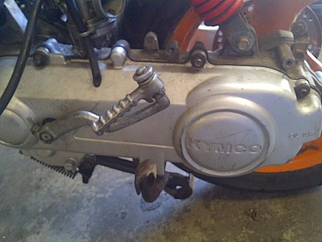 Kymco scooter super 9 kick start drive cover
