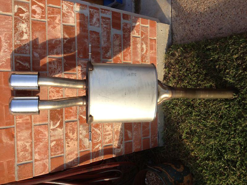 Mini cooper s rear muffler with round tips