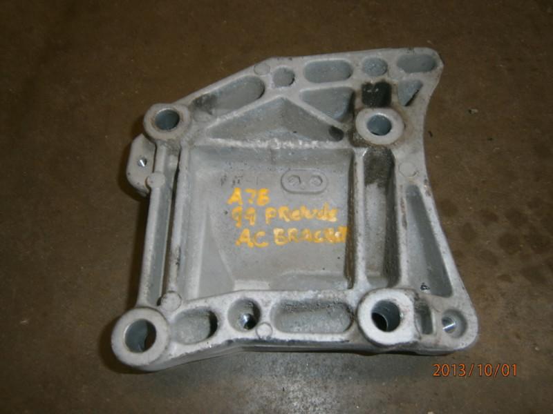 99 honda prelude ac compressor bracket/a78