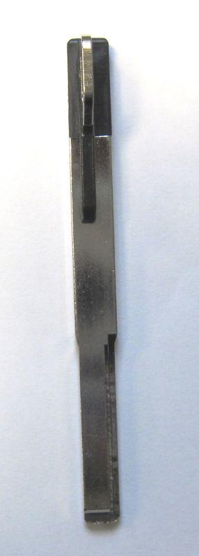 New mercedes uncut key blade compatible with iyz 3302 remote