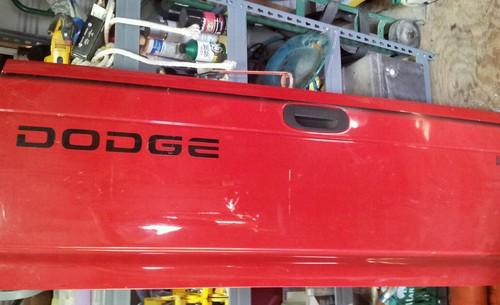 2001 dodge 2500 tailgate