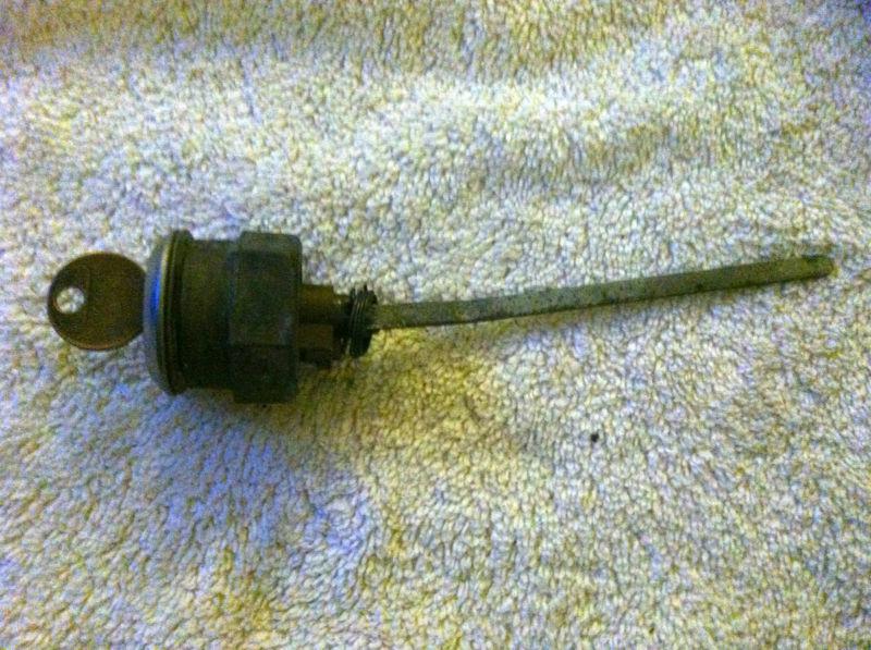 73 74  charger  oem trunk lock and key works well