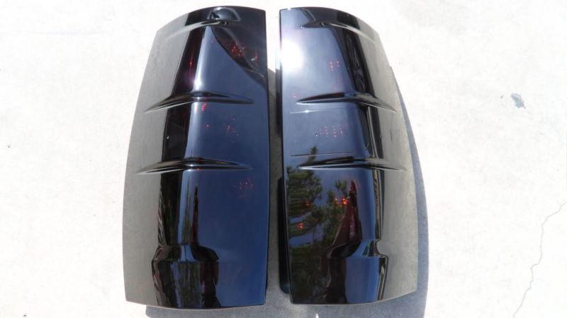 2007-2013  tahoe smoked tail lights tinted oem non led black custom 07-13 chevy