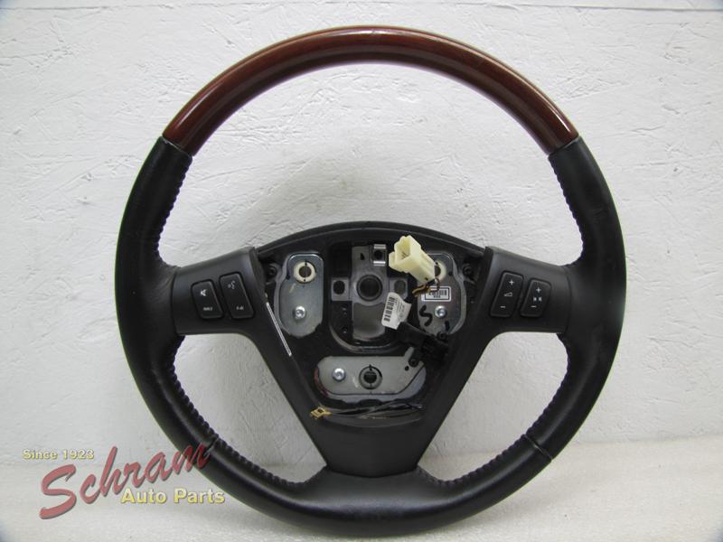 Cadillac srx 04-09 black leather steering wheel oem