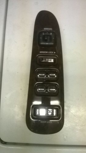 Lincoln town car 1998, 99, 00,01 02 drivers door master switch bezel