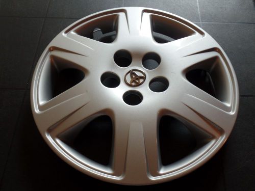Toyota corolla hubcap wheelcover great replacement 2005-2008 retail $93 ea c37