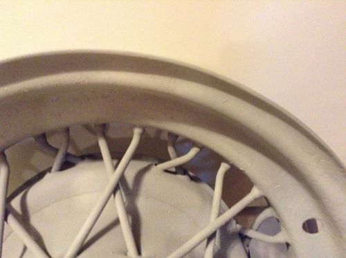 Original kelsey hayes 16&#034; x 4&#034; bent spoke wheel (stamped 16e/4.00-589)
