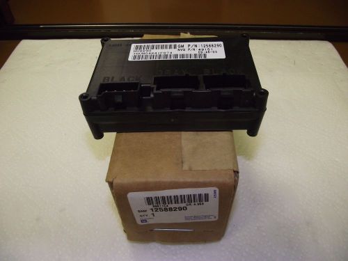 New oem gm transfer case control module part# 12588290 02-07 trailblazer