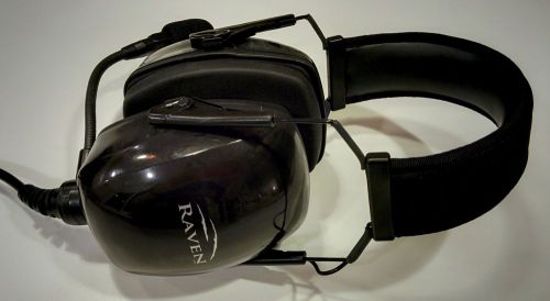 Raven anr headset with wired aux input