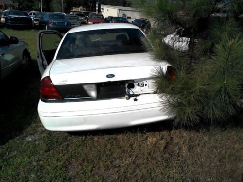 Windshield glass without shade band fits 03-11 crown victoria 2894