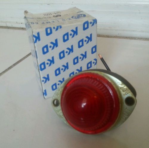 Kd lamp 524-1601 new old stock in box - red