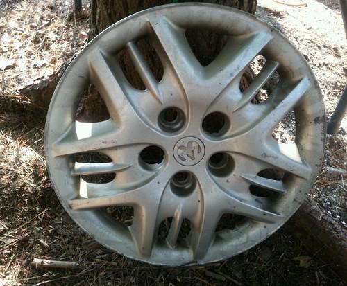 Dodge caravan 01 02 03 04 05 hubcap part# 04766971aa hub cap for 15" wheel #2