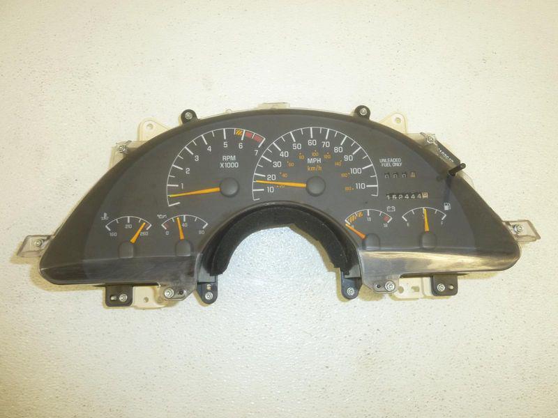 94 95 pontiac firebird 3.4l 3.4 cluster tachometer speedometer 16183647 v6