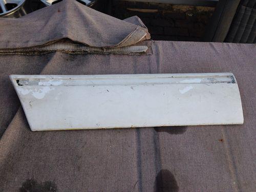 87 - 93 mustang lx drivers side rear 1/4 panel molding
