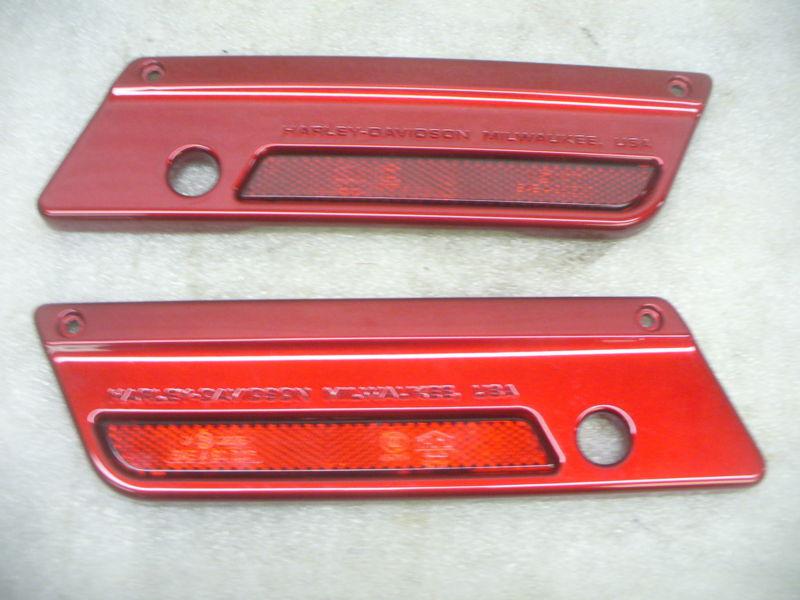 Harley 93-up touring red saddlebag latch/hinge covers,#90603-93a/90601-93a.