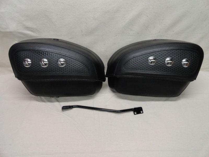 Harley-davidson softail deluxe locking rigid leather saddlebags 53015-05b