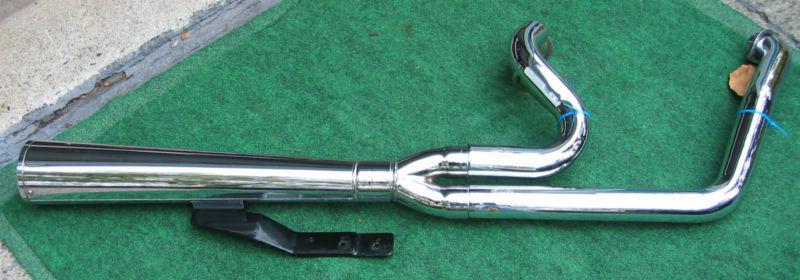 Harley-davidson chrome vance&hines 2 into 1 pro pipe exhaust softail twincam 