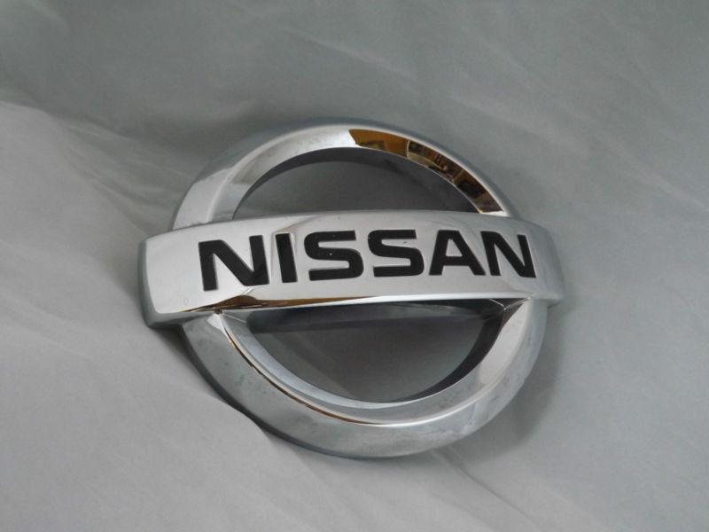 Nissan xterra 08-12 chrome emblem pathfinder frontier 05-12 grille badge logo