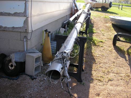 Sailboat mast and boom (32&#039;3.5&#034; &amp; 14&#039;)