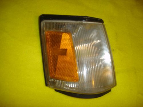87 88 89 subaru hatchback corner light (may fit other years)