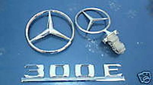 Mercedes 190e 300e emblems and hood ornament oem