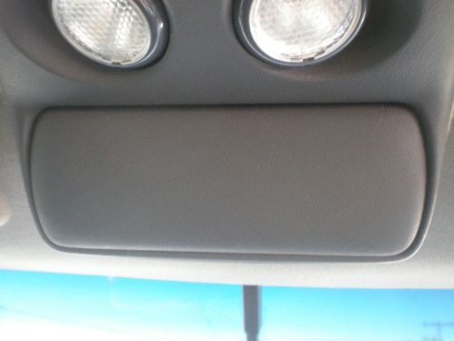 S51  chevy silverado gmc sierra tahoe yukon overhead console delete trim oem gm