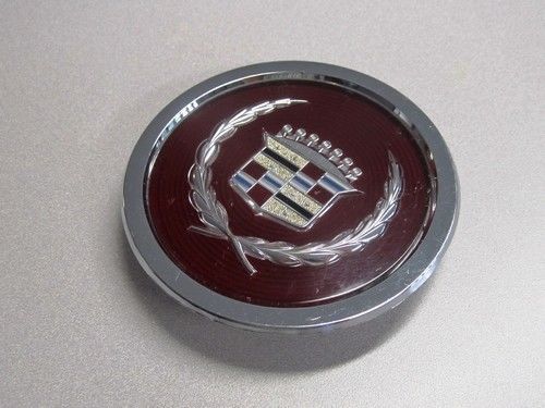 Cadillac wheel center cap emblem genuine gm part no. 1632243