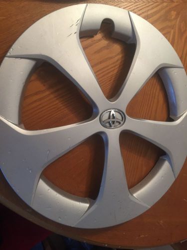 16 inch toyota wheel covers from 2012 prius