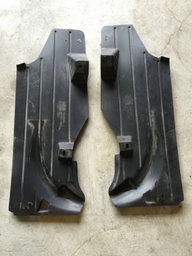 Volvo s40 rear air guide pair left &amp; right side