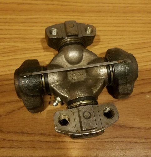 Universal joint cp72ndwt 4 side treaded