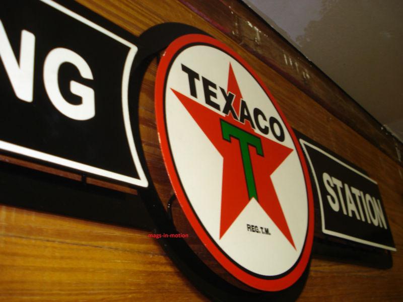 Texaco filling station gas & oil double layered metal sign (( ships worldwide ))