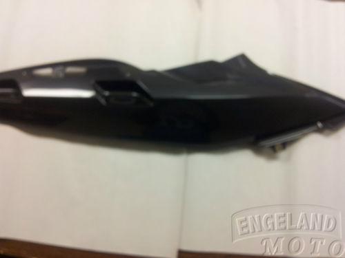 Bmw 05 r1200rt rear right lateral panel