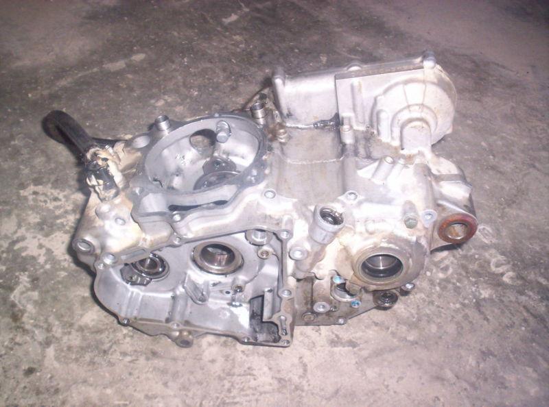 06 yamaha yz 450 f yz450f engine motor cases left and right 8263