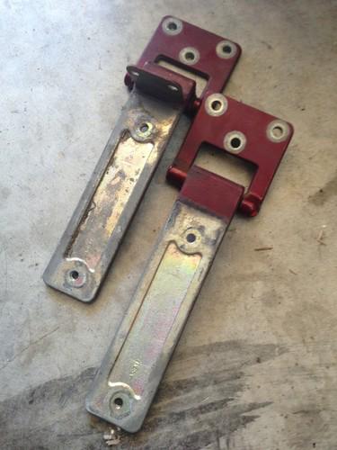 Land rover hinges back tail gate cargo door hinges discovery ii 2 99-04 maroon