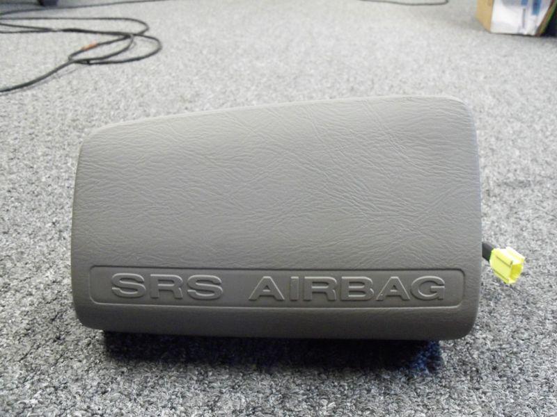 1998-1999 oem infiniti i30 rh passenger side airbag y8ehm-7l003
