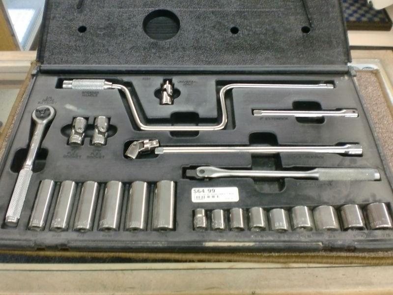 Kd tools 24pc 3/8" drive socket/ratchet set in case