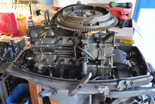 Mercury mariner 40 hp power head with magneto assembly