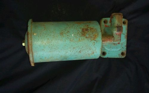 1957 -58 international harvester truck s-120 oil filter housing assembly