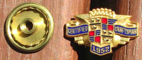 Rare original nos 1952 cadillac gold &amp; cloisonne certified craftsman pin  #301
