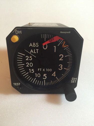 Honeywell radio altimeter indicator used