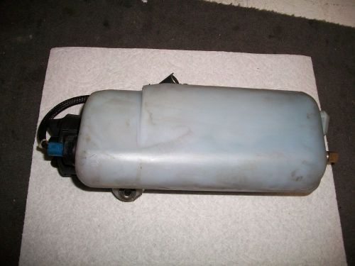 1999 johnson evinrude 25hp 3 cyl outboard motor oil tank