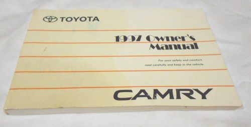 1997 toyota camry owner&#039;s manual. /  nice condition  / free s/h,,,